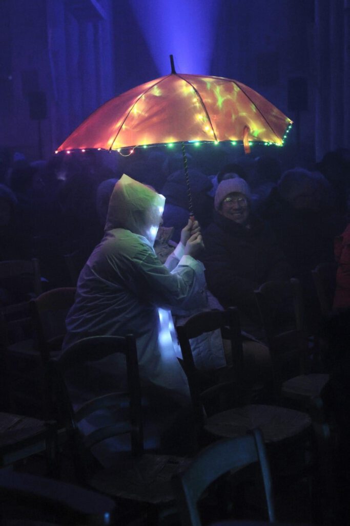 Photo de la Fête des lumières 2022, conception et réalisation des spectacles son et lumière par l'association scène sur loing