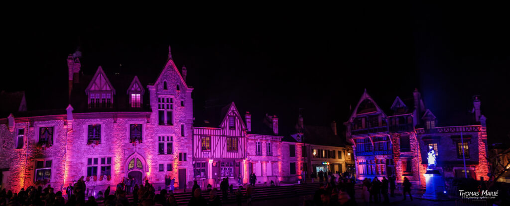 Photo de la Fête des lumières 2017, conception et réalisation des spectacles son et lumière par l'association scène sur loing